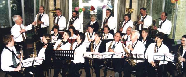 Cadbury Saxophone Band, Christmas 2000